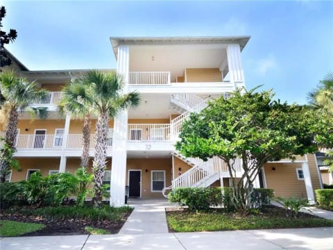 Oasis 15 minutes from Disney