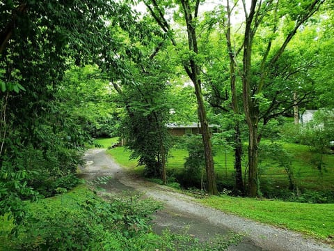 Exterior image 1