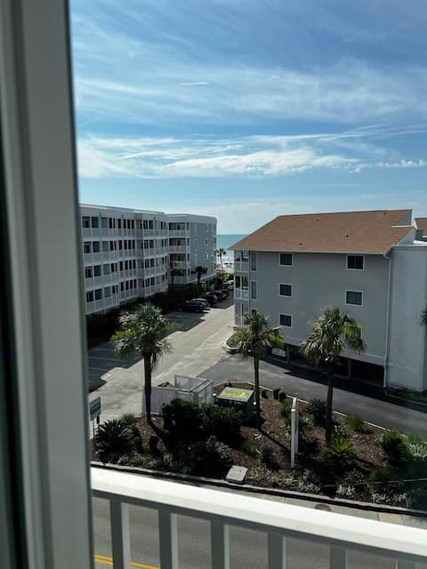 Diamond on the Shore - Gorgeous Ocean View Condo