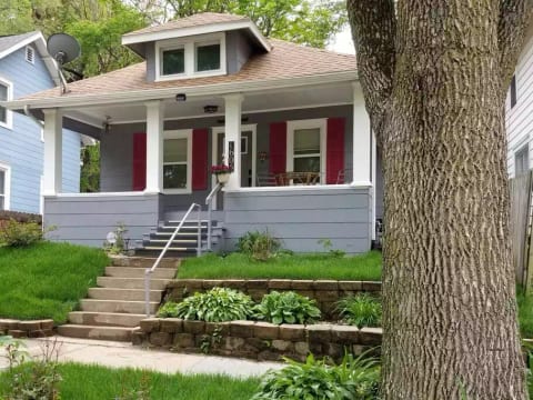 Corner of calm in the heart of Cedar Rapids!