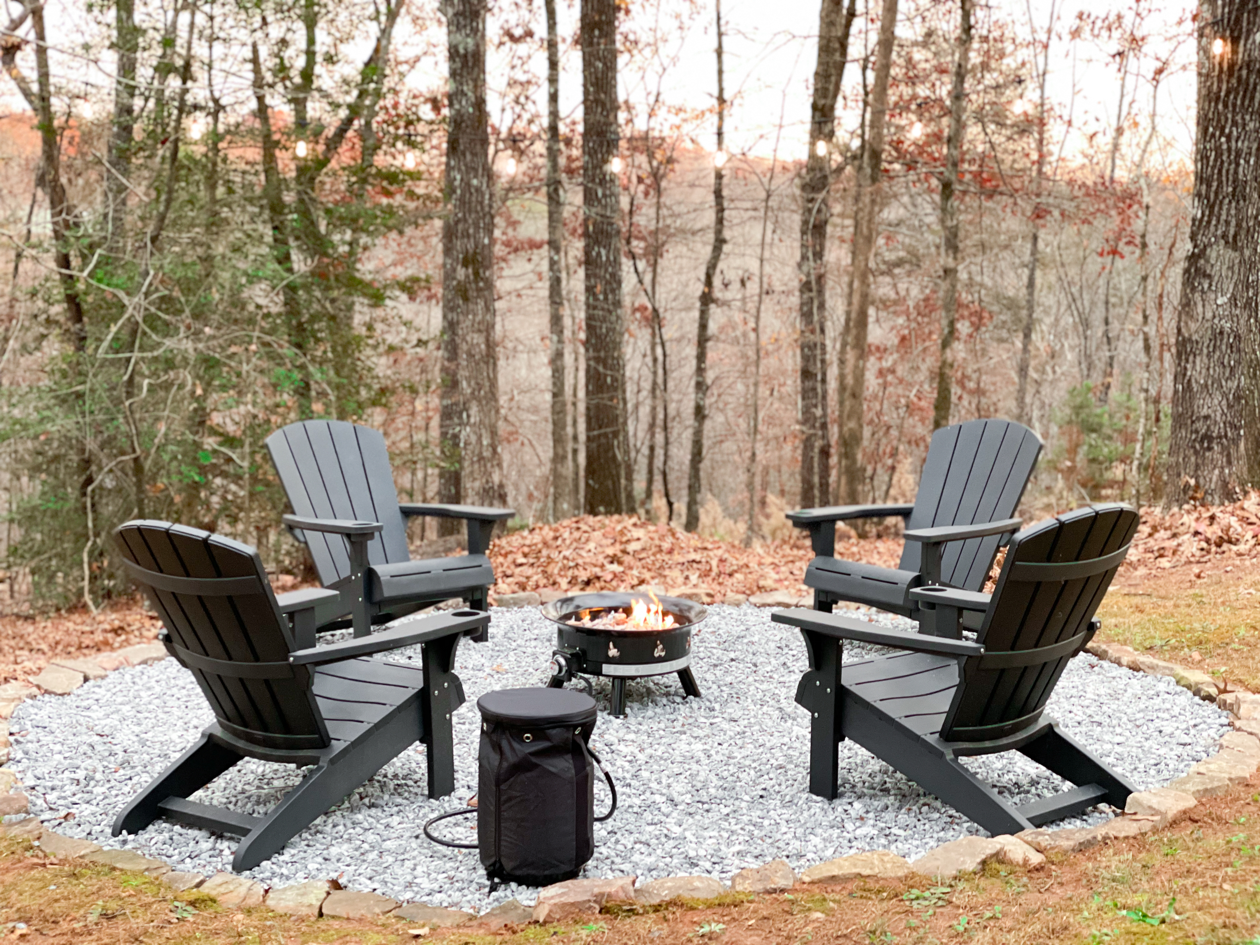 The Schoolhouse Cottage: Historical & Dog-friendly