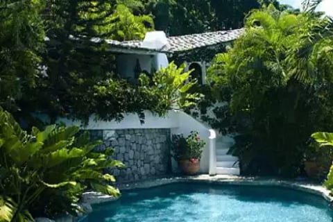 Smugglers Nest - Smugglers Cove