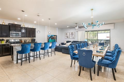 Twin Palms Family Vacation Villa