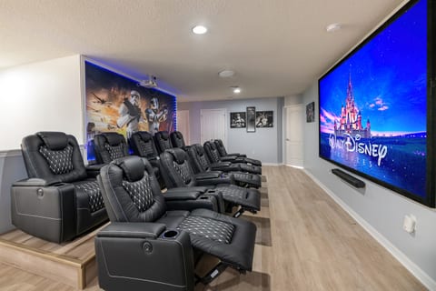 Twin Palms Family Vacation Villa