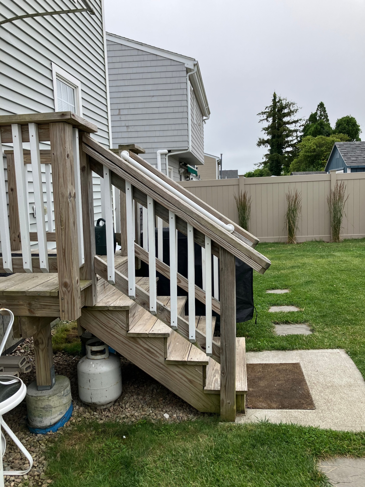Ocean Views ~ Walk to Beach ~ Affordable!