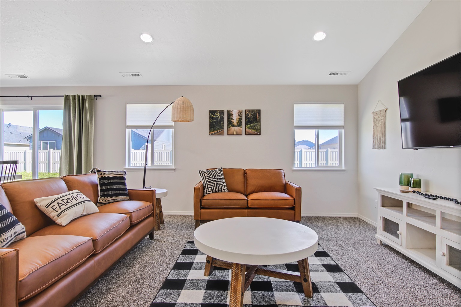 modern-sage-farmhouse-private-3-bedroom-home-amazing-location/