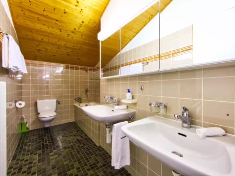 Ringstrasse Apt 511