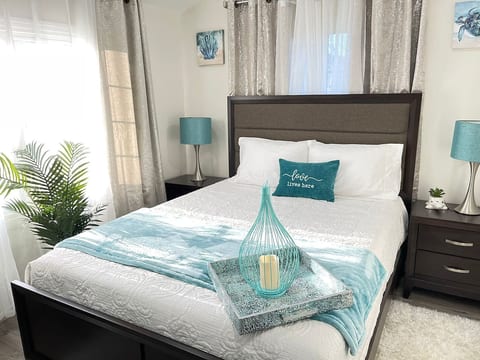 The Bay House Bellmore NYC 40 Mints Beach 5 Mints