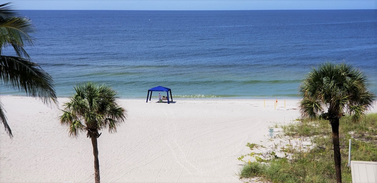 Renovated Beach Paradise. Ground Floor unit 64 image 1