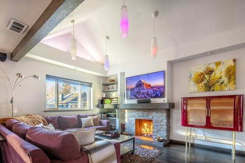 Wash Park Smart Home, Free Parking, Chef's Kitchen