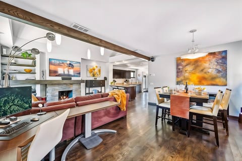 Wash Park Smart Home, Free Parking, Chef's Kitchen
