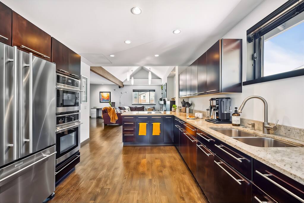 Wash Park Eco-Friendly Smart Home | Chef's Kitchen