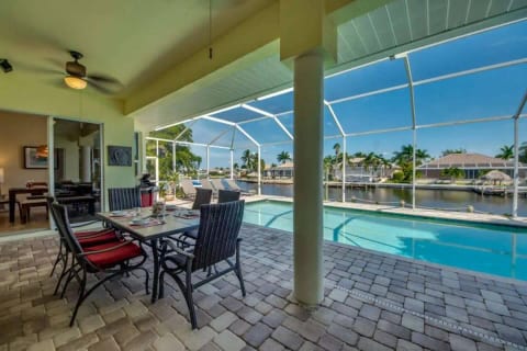 Villa La Favorita Pool Gulf Access Canal FFVC4