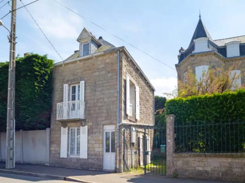Les Portes Cartier