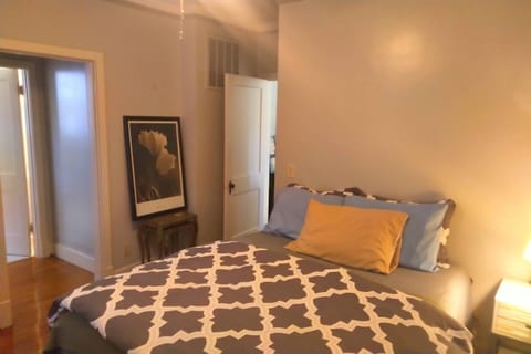 Urban Retreat on Flint