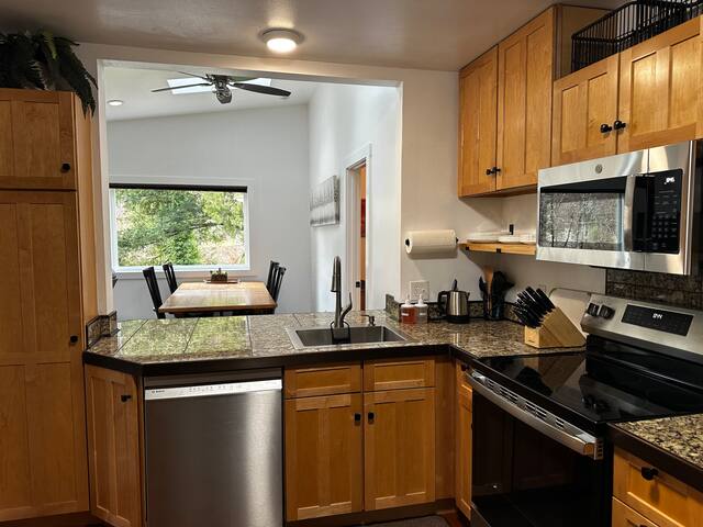 Westfir River Cottage - Westfir