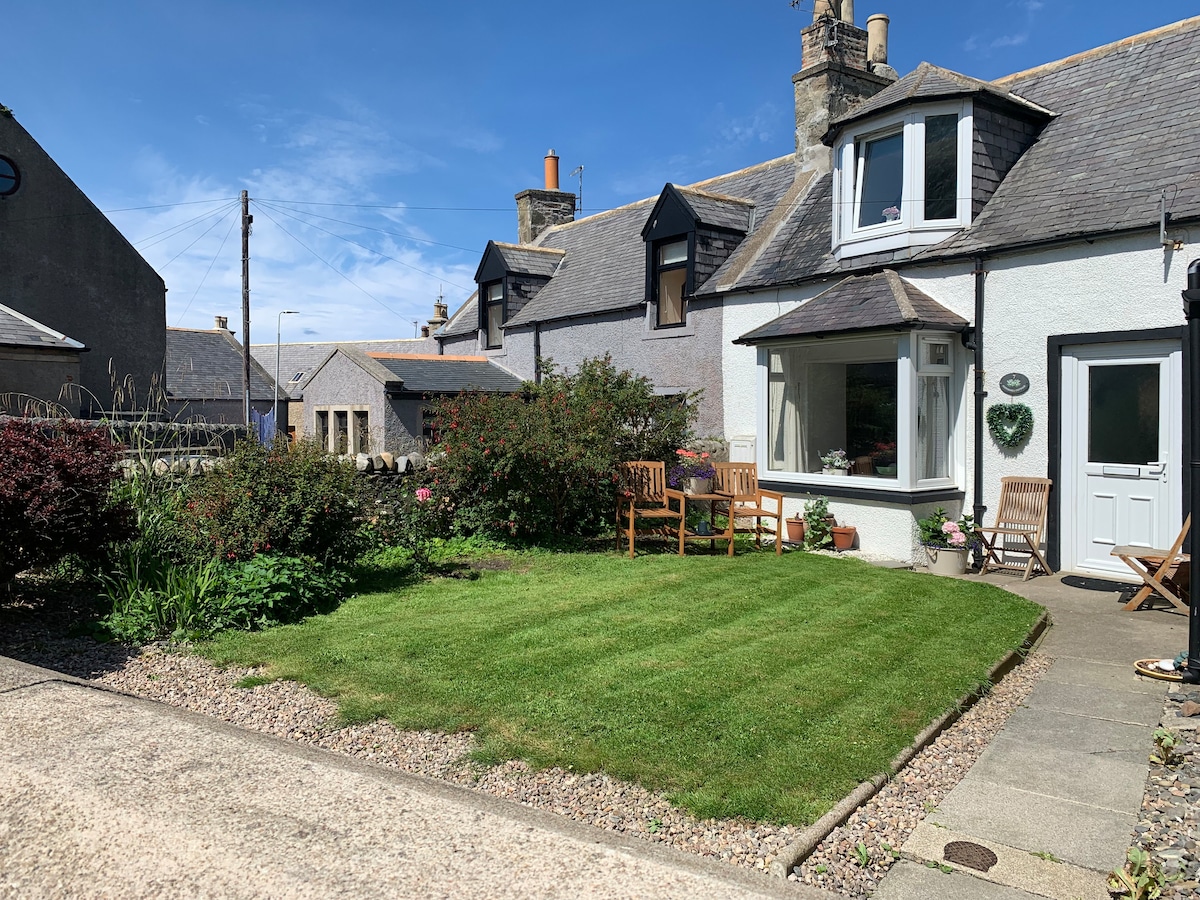 Peppermill Cottage - Whitehills