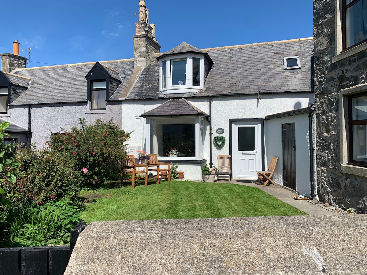 Peppermill Cottage - Whitehills