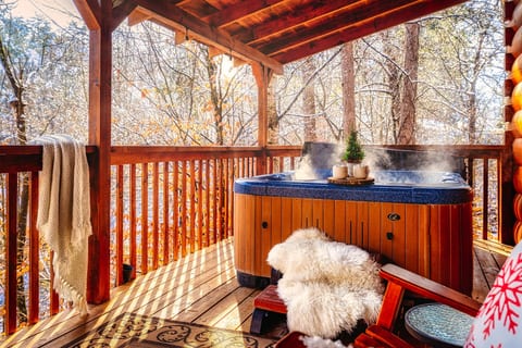 Ended the day soaking in the hot tub while listening to the peaceful sounds of the forest.