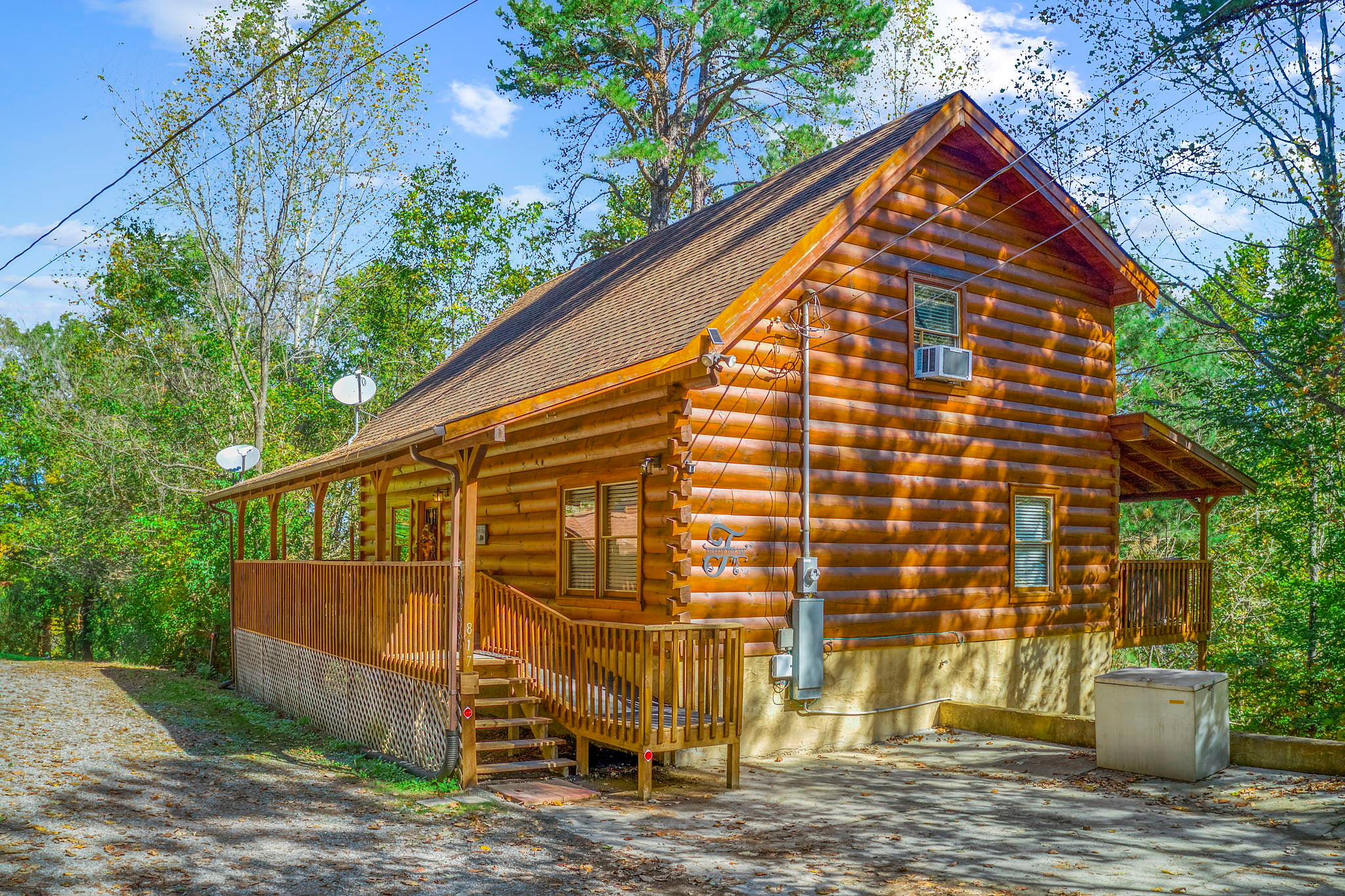 Woke up surrounded by peaceful forest views and fresh mountain air, our cozy log cabin retreat tucked perfectly in nature.