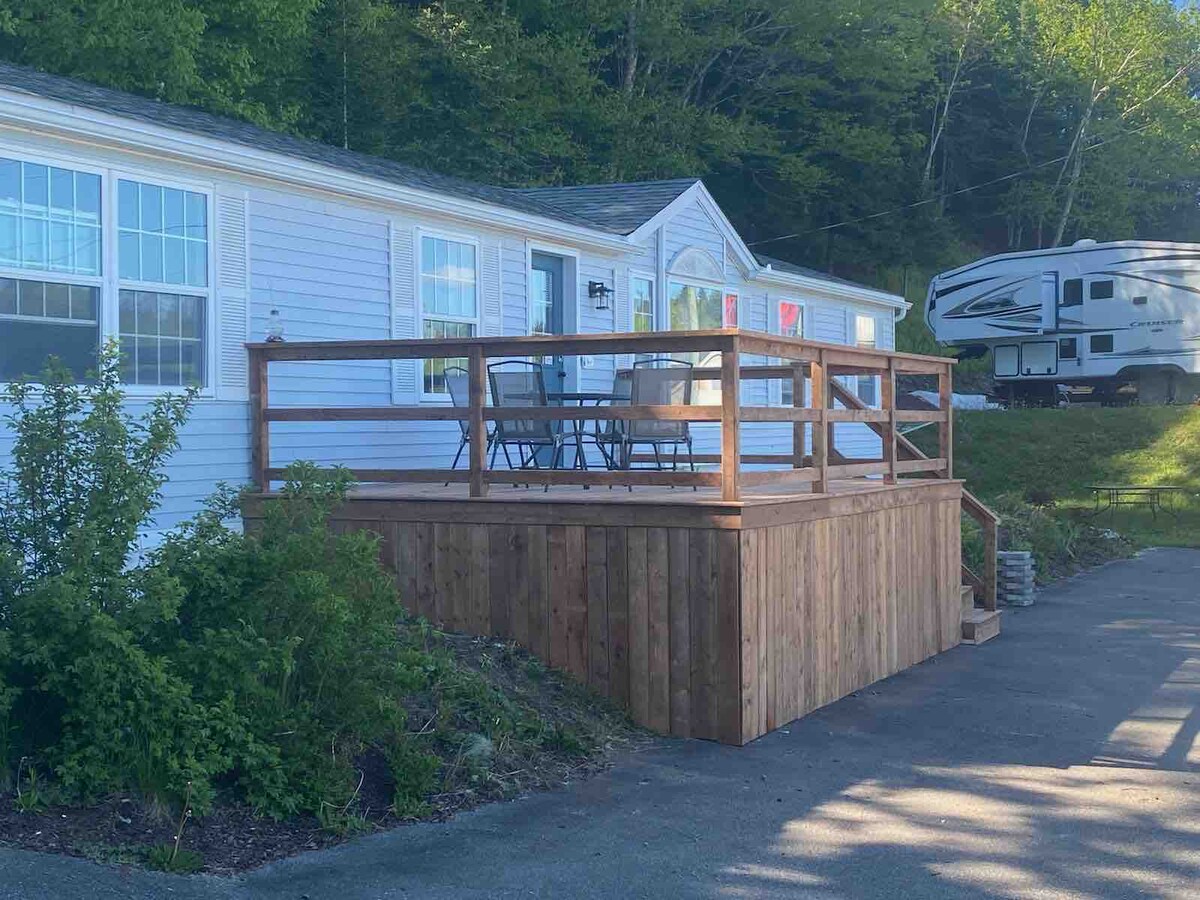 Cave View Cottages Corp.- The Blue Whale Cottage 