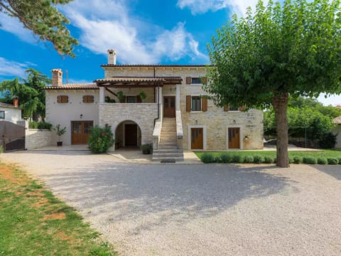 The Mulberry Stonehouse