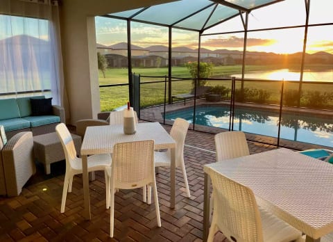 Sunset Magic Villa