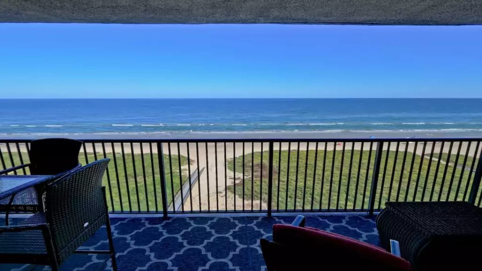 Look how close you are to the ocean! Easier to bring beach gear.