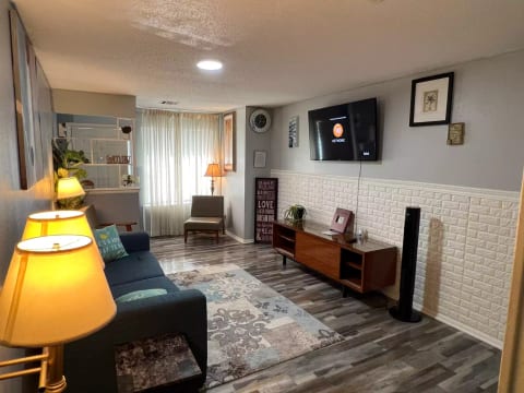 3 Bedroom with wifi center of Midwest City