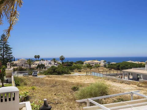 Galé 600m from the beach