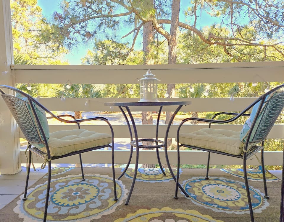 Picture yourself having your morning coffee on our balcony!
