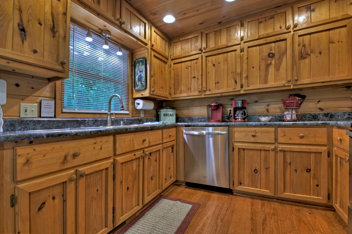 bearly-movin-blue-ridge/