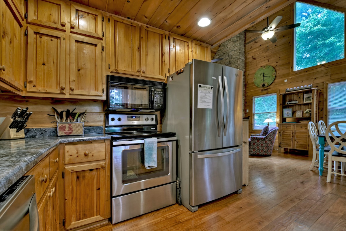 bearly-movin-blue-ridge/