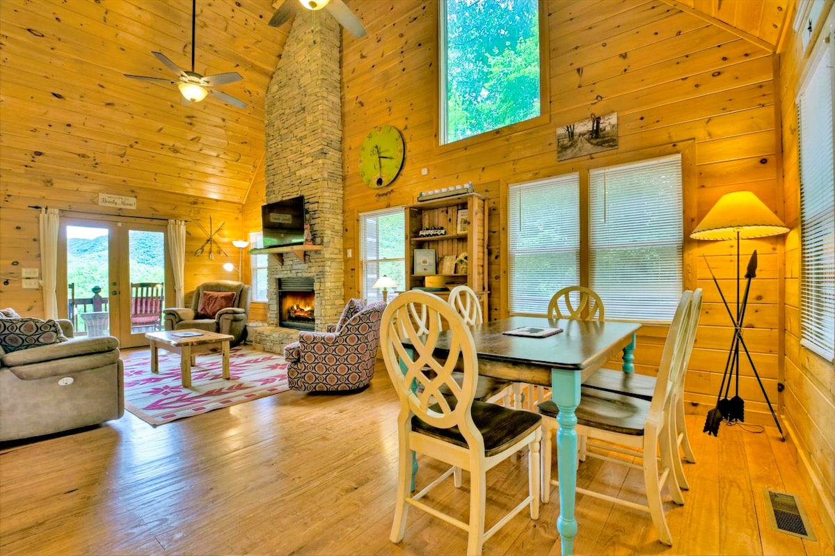 bearly-movin-blue-ridge/