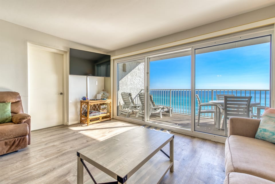 B402 | The Beach House Condominiums - Miramar Beach