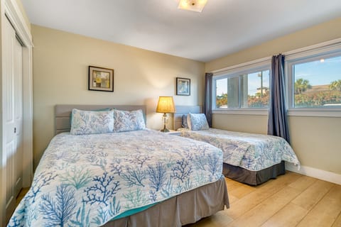 C103 | The Beach House Condominiums