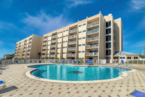 C104 | The Beach House Condominiums