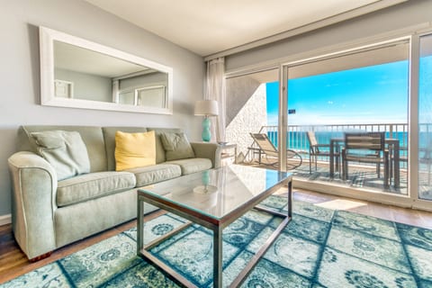 C303 | The Beach House Condominiums
