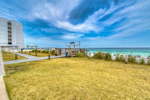 D104 | The Beach House Condominiums
