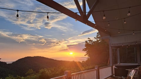 Sunrise Chateaux