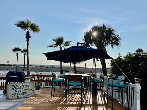 Oceanview Gulf-Front 2BR/2BA | Pass-a-Grille Beach