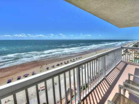 Daytona Beach Resort - Oceanfront 11th floor