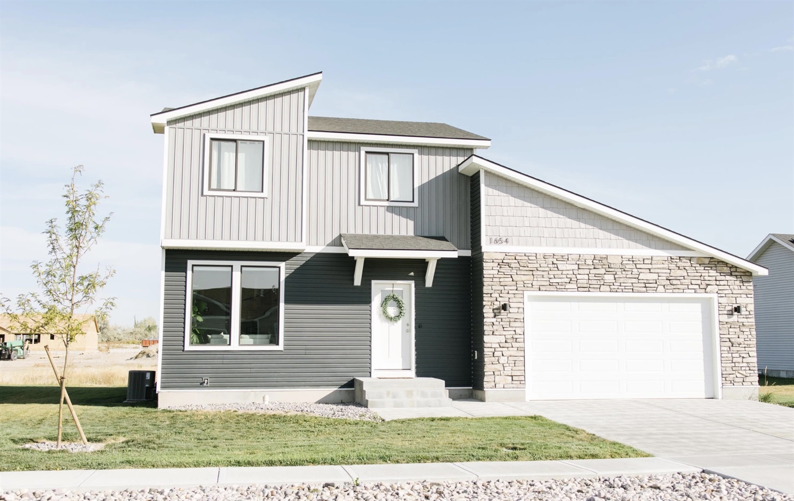 modern-and-cozy-family-home-with-3-bedrooms/