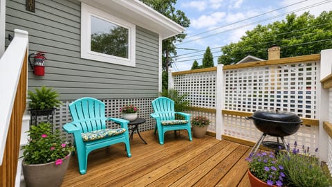 patio outside private to Sunray