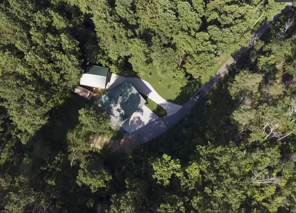 Secluded, modern cabin - Game room - wooded lot - Gatlinburg Secluded, modern cabin - Game room - wooded lot - Gatlinburg