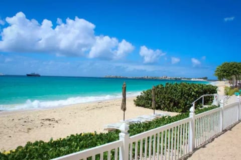 Beachside - Palm Beach Condos