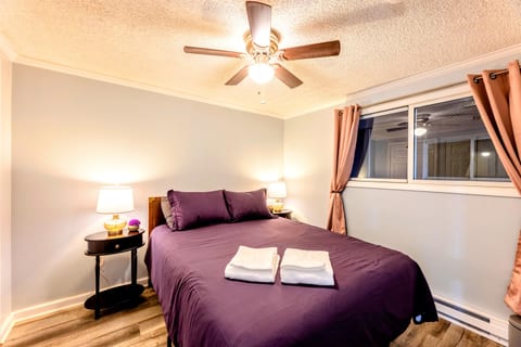 Guest bedroom
