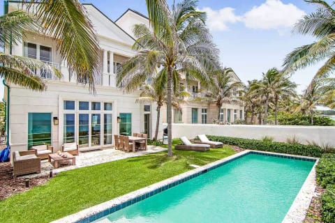 Paradise Island, 2 Luxurious Oceanfront Villas, 2 Heated Pools