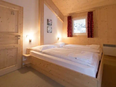 #21 mit IR-Sauna und Whirlpool