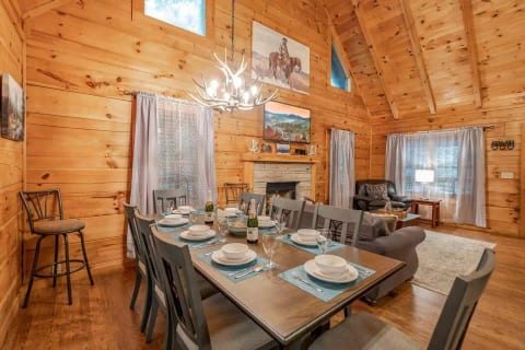 Creekside Serenity Cabin
